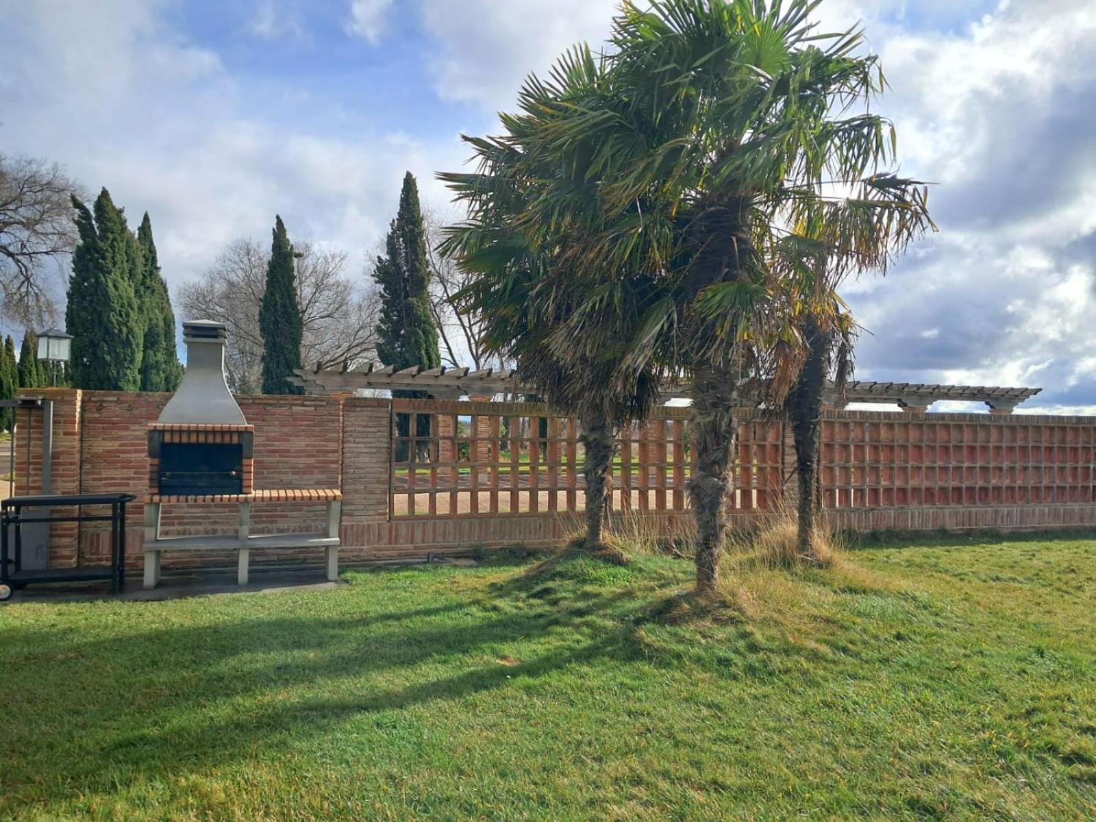 La Casona Del Tormes Villa Almenara de Tormes Bagian luar foto