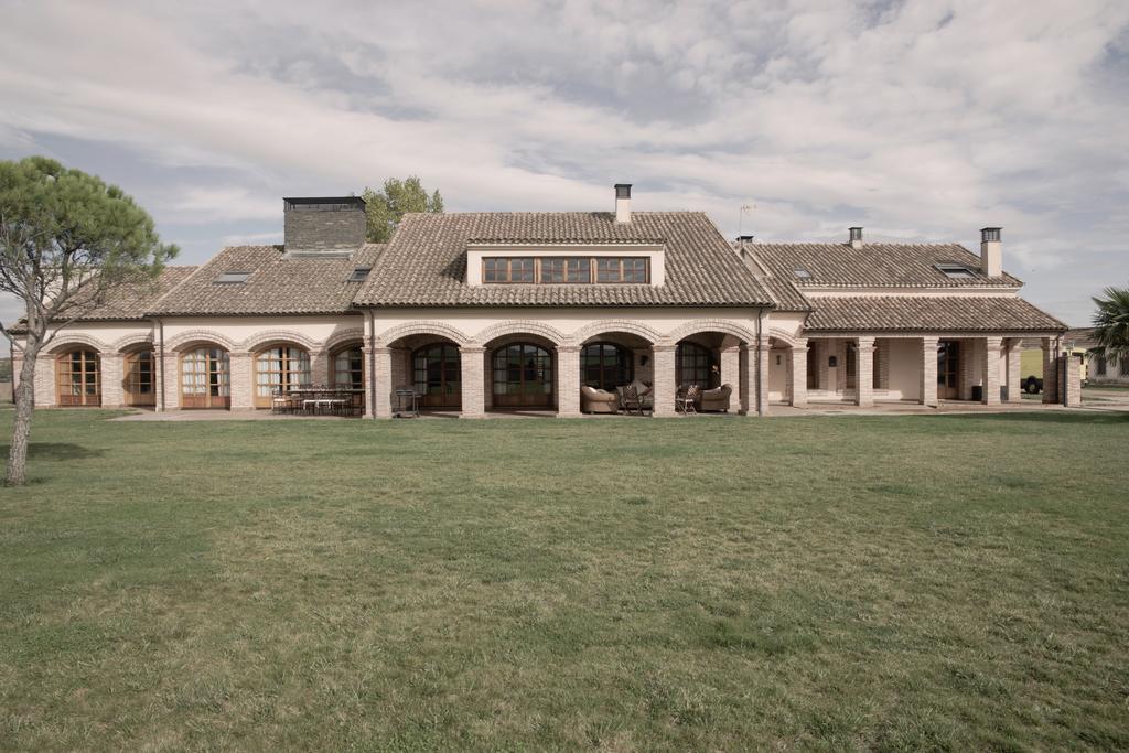 La Casona Del Tormes Villa Almenara de Tormes Bagian luar foto