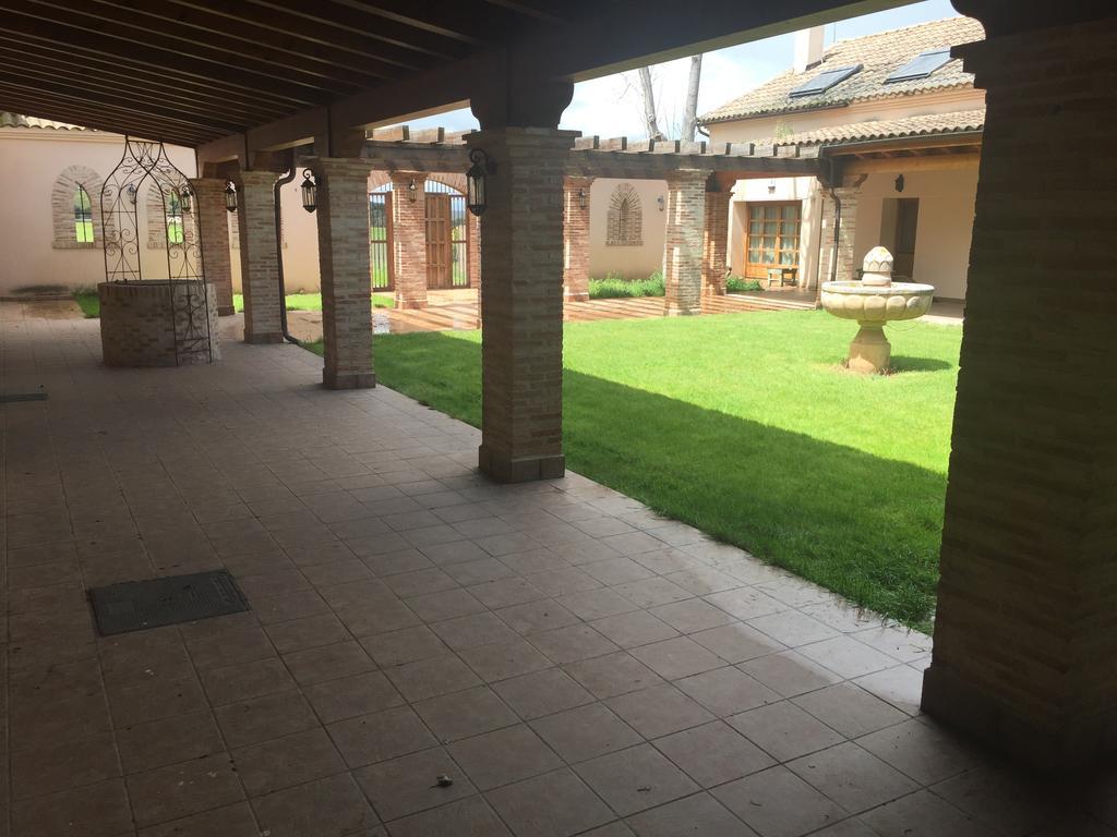 La Casona Del Tormes Villa Almenara de Tormes Bagian luar foto