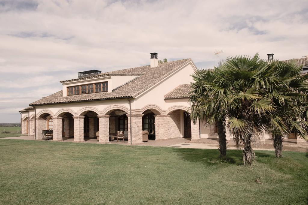 La Casona Del Tormes Villa Almenara de Tormes Bagian luar foto