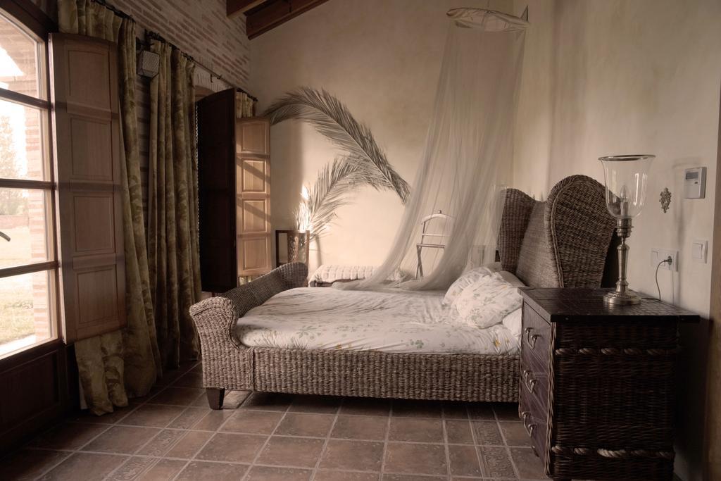 La Casona Del Tormes Villa Almenara de Tormes Bagian luar foto